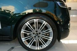 2026 Land Rover Range Rover P530 Autobiography