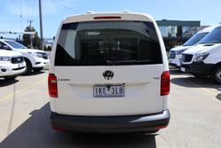2017 Volkswagen Caddy TSI220