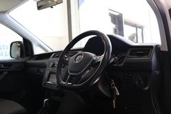 2017 Volkswagen Caddy TSI220