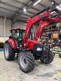 CASE IH Farmall 110M Cab Tractor Fel 110Hp Low Hours 835