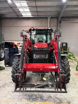 CASE IH Farmall 110M Cab Tractor Fel 110Hp Low Hours 835