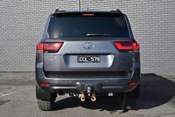 2022 Toyota Landcruiser VX