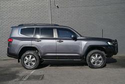 2022 Toyota Landcruiser VX