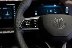 2025 MG QS Essence IS31 MY25 AWD Pearl White