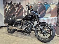 2017 Harley-Davidson Sport Glide 107 (FLSB) Softail Black