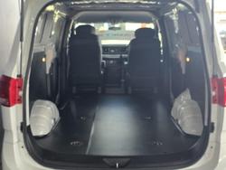 2023 LDV G10 +
