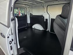 2023 LDV G10 +