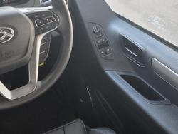 2023 LDV G10 +