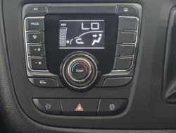 2023 LDV G10 +
