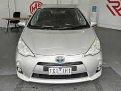 2013 Toyota Prius C NHP10R Silver Pearl