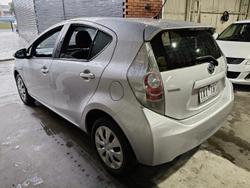2013 Toyota Prius C NHP10R Silver Pearl