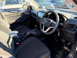 2026 Isuzu D-MAX SX