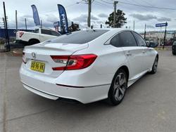 2019 Honda Accord VTi-LX