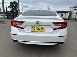 2019 Honda Accord VTi-LX