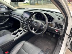 2019 Honda Accord VTi-LX