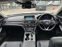 2019 Honda Accord VTi-LX