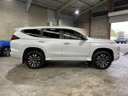 2022 Mitsubishi Pajero Sport GLS