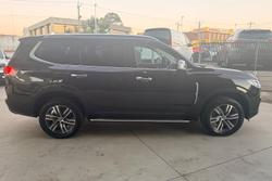 2025 LDV D90 Executive