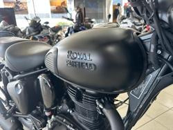2025 Royal Enfield Classic 350 Dark