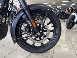2025 Royal Enfield Classic 350 Dark