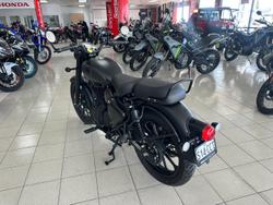 2025 Royal Enfield Classic 350 Dark