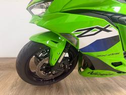 2026 Kawasaki NINJA 400 ZX-4RR KRT LIME GREEN