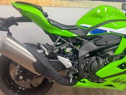 2026 Kawasaki NINJA 400 ZX-4RR KRT LIME GREEN