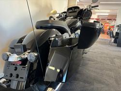 2025 Indian CHALLENGER LIMITED BLACK METALLIC