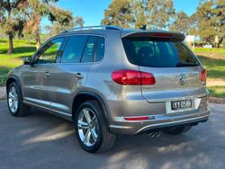 2015 Volkswagen Tiguan 155TSI R-Line