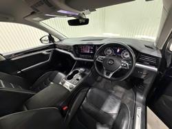 2019 Volkswagen Touareg 190TDI Launch Edition
