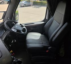 2021 Freightliner Cascadia 126 WHITE