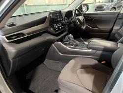 2024 Toyota Kluger GX