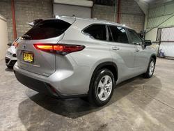 2024 Toyota Kluger GX