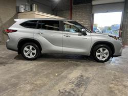2024 Toyota Kluger GX