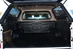 2022 Toyota Hilux SR