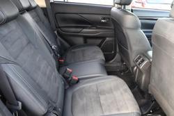 2020 Mitsubishi Outlander LS