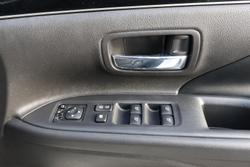 2020 Mitsubishi Outlander LS