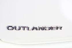 2020 Mitsubishi Outlander LS