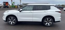 2025 Mitsubishi Outlander Aspire