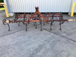 International Vibra Shank Frame