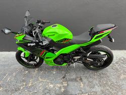 2023 Kawasaki NINJA 400 GREEN
