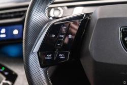 2025 Peugeot 5008 GT Premium Hybrid