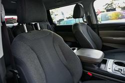 2024 Kia Carnival S