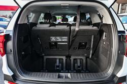 2024 Kia Carnival S