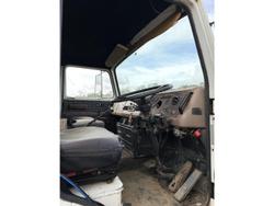 1989 International Acco 2250D