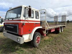 1989 International Acco 2250D