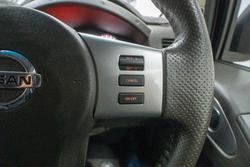 2012 Nissan Navara ST-X