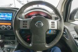 2012 Nissan Navara ST-X