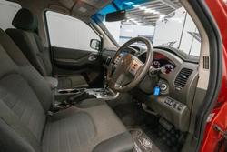 2012 Nissan Navara ST-X