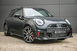2026 MINI Cooper JCW Favoured